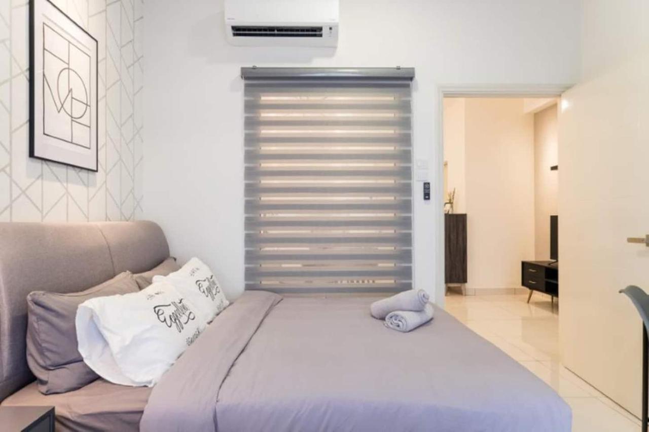 쿠알라룸푸르 Arte Mont Kiara 3Pax Jacuzzi Pool Gym Near Mitec Matrade 아파트 외부 사진