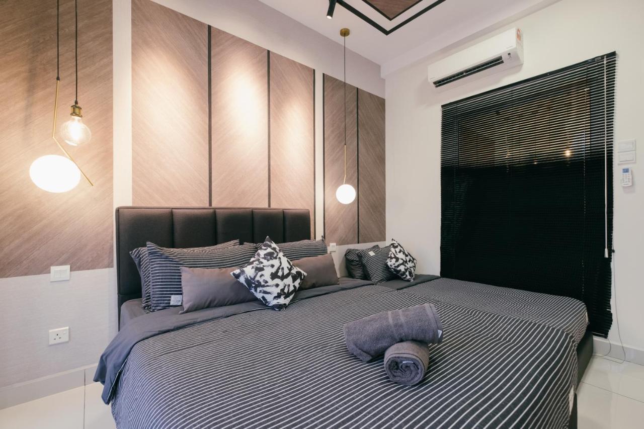 쿠알라룸푸르 Arte Mont Kiara 3Pax Jacuzzi Pool Gym Near Mitec Matrade 아파트 외부 사진
