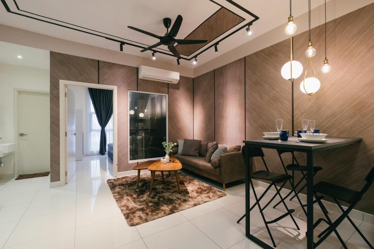 쿠알라룸푸르 Arte Mont Kiara 3Pax Jacuzzi Pool Gym Near Mitec Matrade 아파트 외부 사진