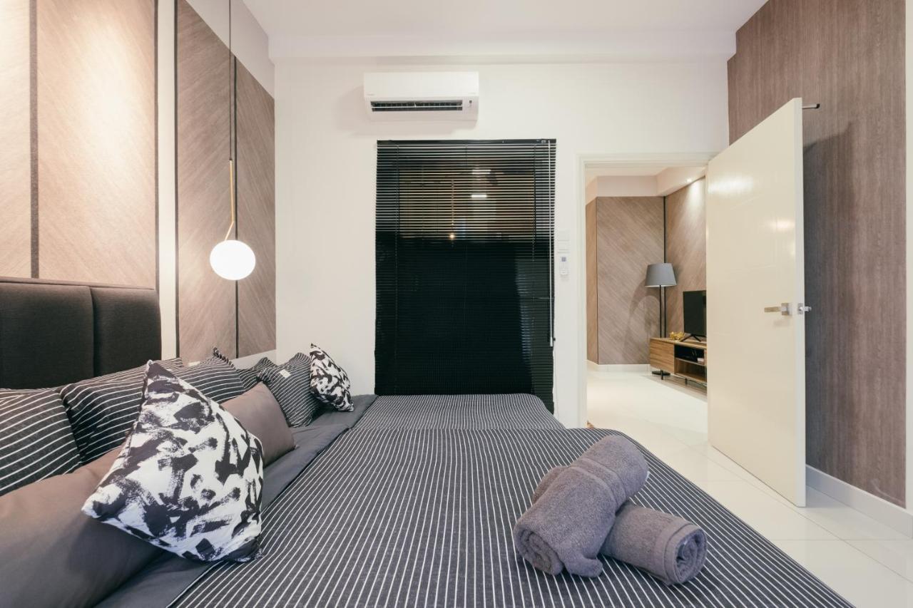 쿠알라룸푸르 Arte Mont Kiara 3Pax Jacuzzi Pool Gym Near Mitec Matrade 아파트 외부 사진